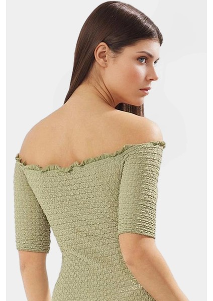 Bodycon Midi Elbise Carmen Yaka Renk Gofre Dokuma Örme Kumaş Uzun Ömürlü Rahat ve Şık modelleri