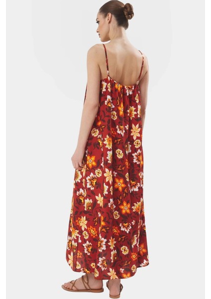 Şık Maxi Elbise Viskoz Kumaş Tropikal Desen Kare Yaka Dayanıklı Malzeme Uzun Ömürlü Modern Stil