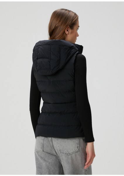 Clair Siyah Kapüşonlu Puffer Yelek