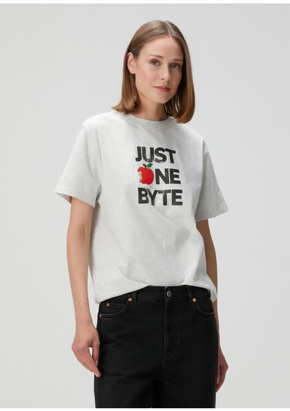 x Disney Just One Byte Gri T-Shirt