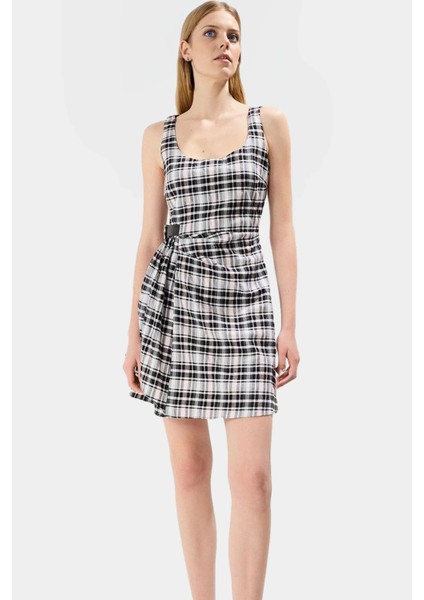 Şık A Kesim Ekose Mini Elbise 80 Pamuk 20 Polyester Dokuma Kumaş Kaliteli Işçilik Seçkin Malzeme