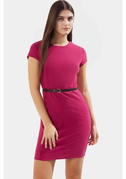 Polyester Elastan Dokuma Mini Elbise Kemerli ve Dik Yaka Mükemmel Uyum Şık Görünüm fiyatları