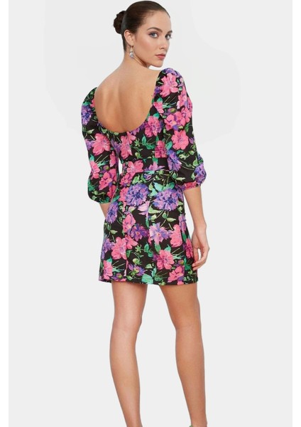 Çiçekli Desenli Mini Elbise Truvakar Kol Queen Crep Dokuma Yazlık Trend Tasarım modelleri