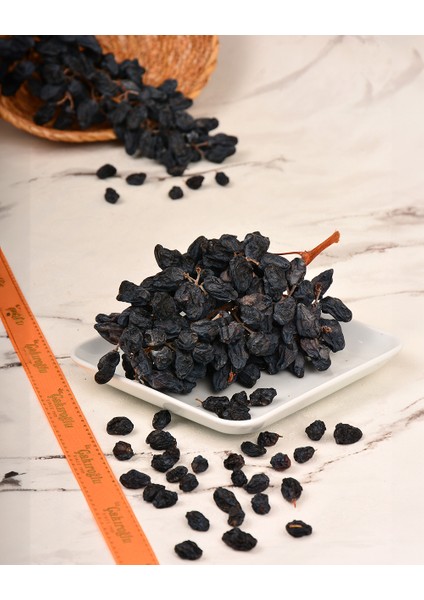 Doğal Siyah Salkım Üzüm Kurusu 500 gr - Enerji Kaynağı