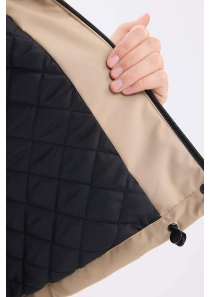 Su Geçirmez Kapüşonlu Fermuarlı Çıtçıtlı Cepli Mevsimlik Mont D0931AX25SP