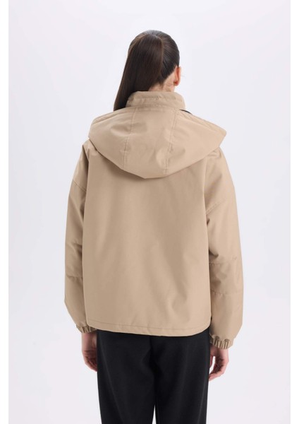 Su Geçirmez Kapüşonlu Fermuarlı Çıtçıtlı Cepli Mevsimlik Mont D0931AX25SP