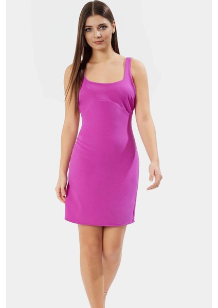 Bodycon Mini Elbise Dokuma Kumaştan Vücudu Saran Şık Tasarım Dayanıklı Malzeme Seçkin fiyatları