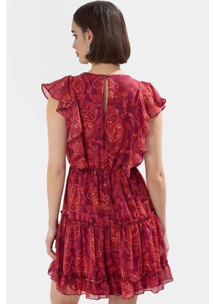 Çiçekli Desenli Mini Şifon Elbise Rahat Yazlık Günlük Kıyafet Mükemmel Uyum Zarifane Tasarım modelleri