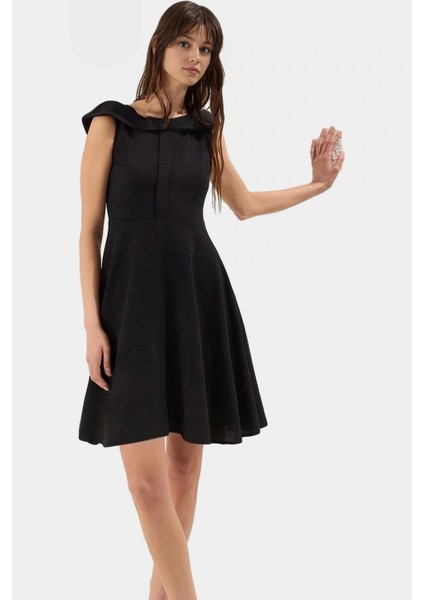 Mini Elbise Dokuma Kumaş Kolsuz Yazlık Gündüz Elbisesi Profesyonel Görünüm Şık