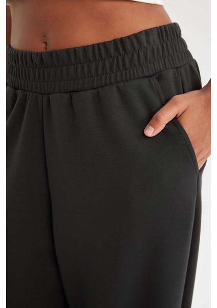 Fit Jogger Eşofman Altı Oversize Geniş Kalıp Cepli Standart Boy Skuba Dalgıç Kumaş Z6694AZ24AU