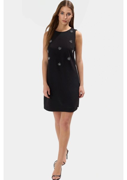 Yazlık Mini Elbise Düz Kesim 50% Polyester Viskoz Mükemmel Uyum Özel Tasarım fiyatları