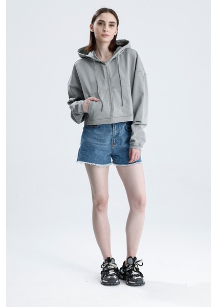 Gri Essentials Fit Kadın Zip Hoodie %100 Pamuk Kapüşonlu Düşük Omuzlu Fermuarlı Kanguru Cepli modelleri