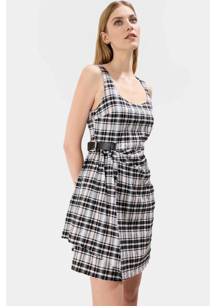 Yazlık A Kesim Ekose Mini Elbise Pamuklu Kumaş Günlük Şıklık Modern Stil Uzun Ömürlü Rahat ve Şık