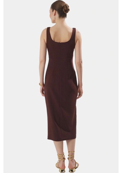Zarif Midi Boy Kolsuz Dokuma Elbise Vücudu Saran 88% Polyester Yazlık Modern Stil Konforlu Kesim modelleri