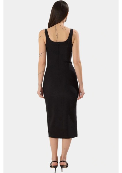 Zarif Midi Boy Kolsuz Dokuma Elbise Vücudu Saran 88% Polyester Yazlık Modern Stil Konforlu Kesim modelleri