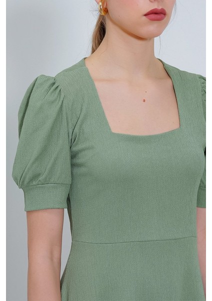 Çağla Yeşili Kare Yaka Örme Mini Elbise