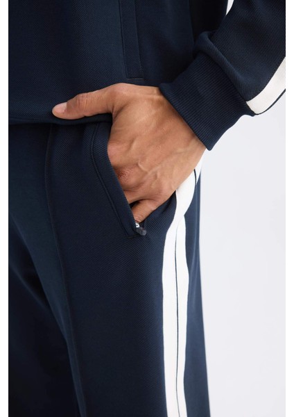 Fit Sporcu Jogger Eşofman Altı Standart Fit Standart Paça Beli Lastikli Cepli D1957AX24AU