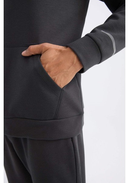 DeFactoFit Standart Fit Kapüşonlu Arma Baskılı Kanguru Cepli Skuba Dalgıç Kumaş Sweatshirt D1892AX24AU
