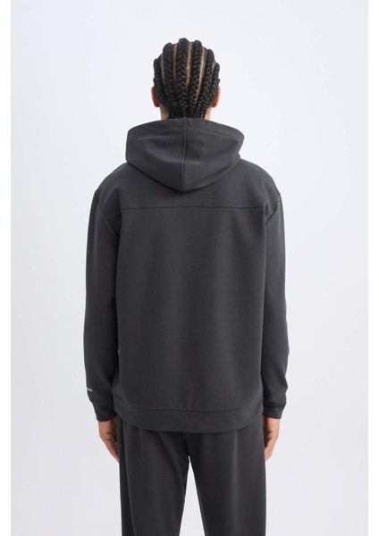 DeFactoFit Standart Fit Kapüşonlu Arma Baskılı Kanguru Cepli Skuba Dalgıç Kumaş Sweatshirt D1892AX24AU