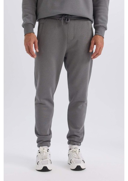 Jogger Eşofman Altı Standart Fit Basic Düz Beli Bağcıklı Lastikli Paça Cepli A6468AX24AU
