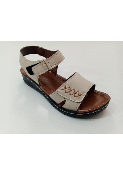 Kadın Sandalet Bej Renk Yumuşak Şilteli Poli Taban