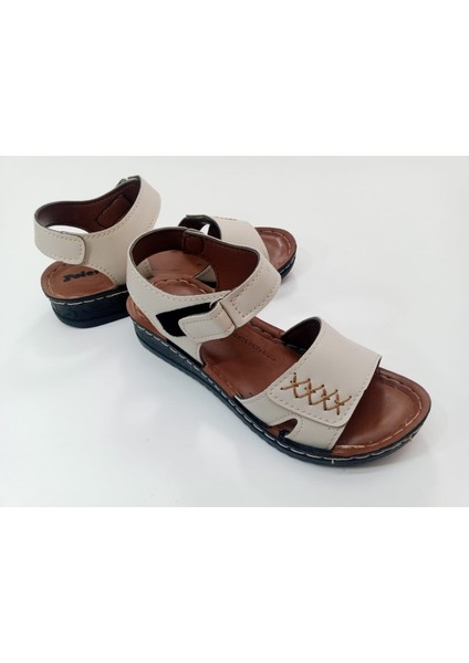 Kadın Sandalet Bej Renk Yumuşak Şilteli Poli Taban fiyatları