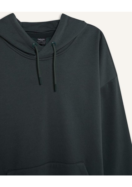 Oversize Geniş Kalıp Kapüşonlu Kanguru Cepli Basic Düz Sweatshirt X8287AZ24AU