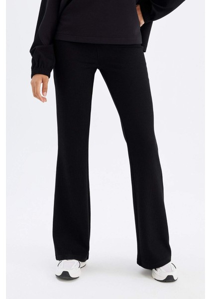 Fit Flare Fit İspanyol Paça Standart Boy Modal Pantolon D0389AX24AU