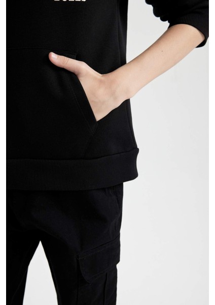 Erkek Çocuk Siyah NBA Chicago Bulls Oversize Geniş Kalıp Kapüşonlu Sırt Baskılı Sweatshirt D3123A824AU