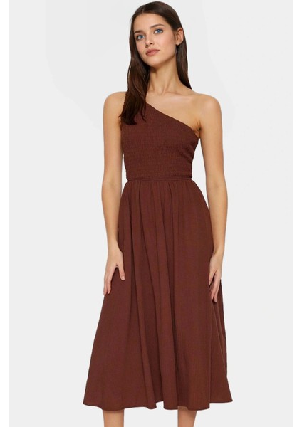 Asimetrik Yaka Midi Elbise Yazlık Şık Dokuma Modern Stil Dayanıklı Malzeme Uzun Ömürlü modelleri