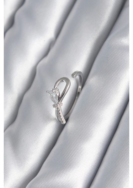 Bfs Pirinç Gümüş Renk Zirkon Taş Detay Kurdele Model Kadın Yüzük