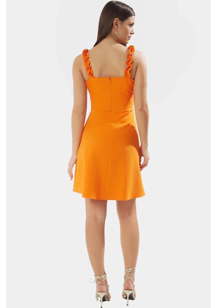 A Kesim Mini Elbise Finike Dokuma Kare Yaka Fırfırlı Detaylar Mükemmel Uyum Özenle Seçilmiş fiyatları