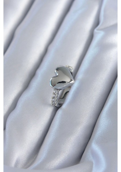 Bfs Gümüş Renk Pirinç Zirkon Taşlı Kalp Model Kadın Yüzük