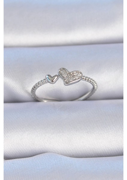 Bfs Pirinç Gümüş Renk Zirkon Taşlı Kalp Model Kadın Yüzük