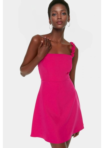 A Kesim Mini Elbise Finike Dokuma Kare Yaka Fırfırlı Detaylar Mükemmel Uyum Özenle Seçilmiş modelleri