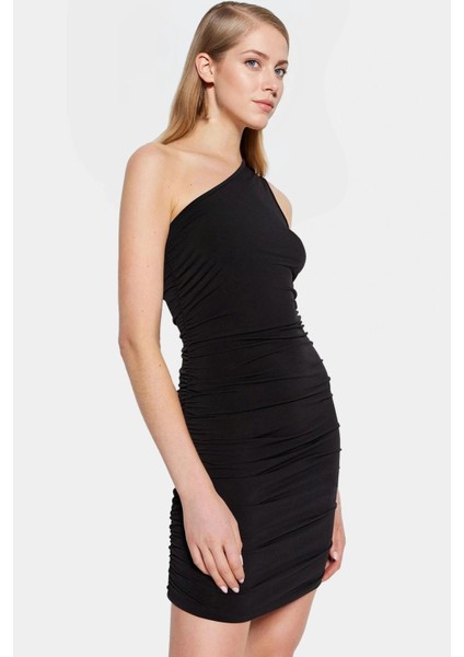 Asimetrik Yaka Mini Elbise Örme Kumaş Vücut Şekillendirici Kalem Seçkin Malzeme