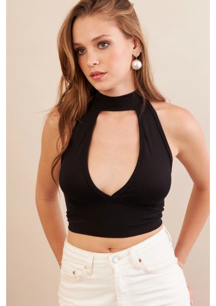 Kadın Siyah Sırt Detaylı Pencereli Crop Bluz EY3108 fiyatları