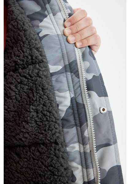 Erkek Çocuk Çıkarılabilir Suni Kürk Yaka Kapüşonlu Pelüş Astar Parka C8787A824CW