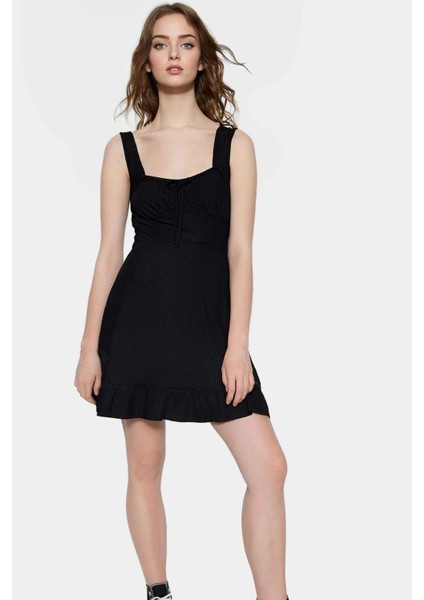 Çiçekli Desenli A Line Mini Elbise Örme Kumaş Kare Yaka Rahat Kalıp Kaliteli Işçilik Özel Tasarım