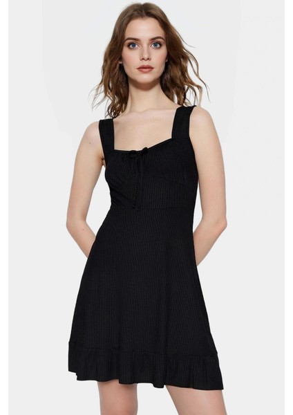 Çiçekli Desenli A Line Mini Elbise Örme Kumaş Kare Yaka Rahat Kalıp Kaliteli Işçilik Özel Tasarım modelleri