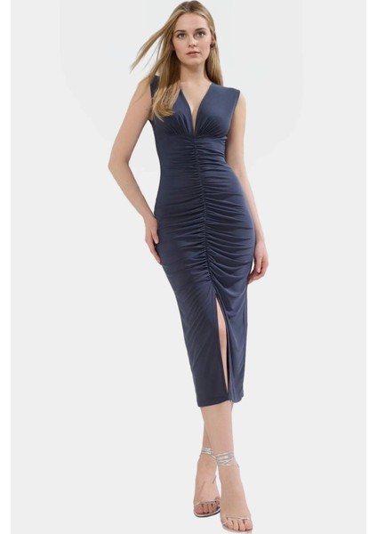Rahat ve Şık Bodycon Midi Elbise Örme Kumaş V Yaka Büzgü Detaylar 120 cm Boy