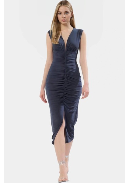Rahat ve Şık Bodycon Midi Elbise Örme Kumaş V Yaka Büzgü Detaylar 120 cm Boy modelleri