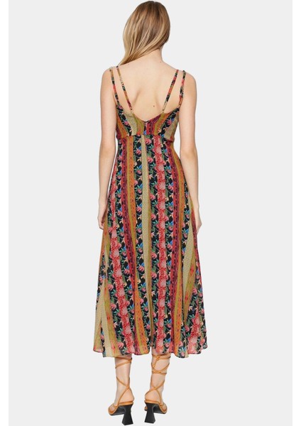 Astarlı A Kesim Maxi Elbise Şifon Dokuma Etnik Desen Yazlık Rahat ve Şık Mükemmel Uyum fiyatları