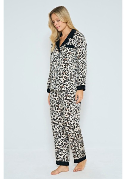 Viskon Leopar Desenli Önden Düğmeli Pijama Takımı