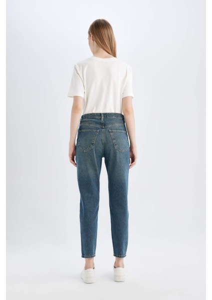 Lina Mom Fit Yüksek Bel Rahat Kalıp Hafif Dar Paça Bilek Boy Jean Yıkamalı Pantolon D4321AX24AU