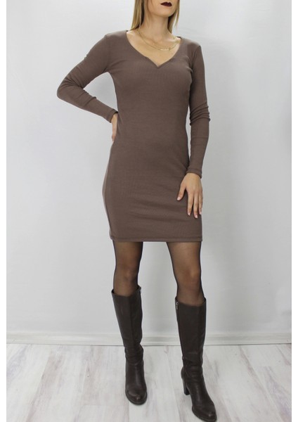 V Yaka Klipsli Elbise Kahve - 1210.65 fırsatları