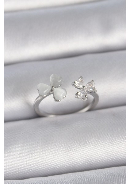 Bfs Pirinç Gümüş Renk Ayarlanabilir Zirkon Taşlı Beyaz Mineli Kalp Model Kadın Yüzük