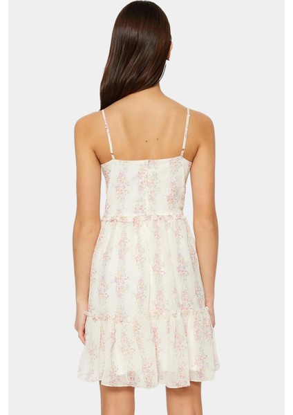 Yazlık Çiçekli Mini Şifon Elbise Astarlı Kalp Yaka Dokuma Dayanıklı Malzeme Modern Stil modelleri