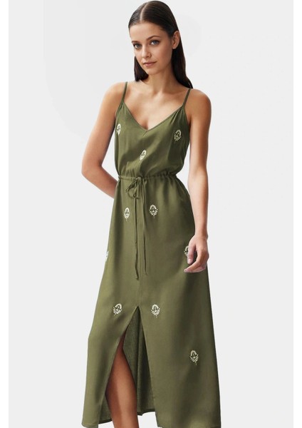 Maxi Çiçekli Nakışlı Viskoz Elbise Günlük Yaz Stilleri Için Uzun Ömürlü