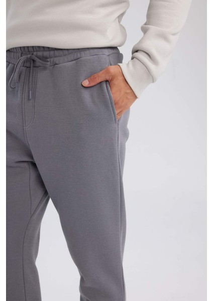 Relax Fit Kalın Jogger Eşofman Altı Basic Düz Beli Bağcıklı Lastikli Paça Cepli U7438AZ24AU